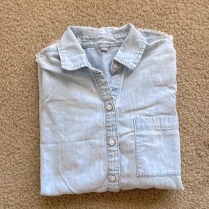 AERIE XS Women Blue Wash Light Denim Shirt Top Casual Oversize